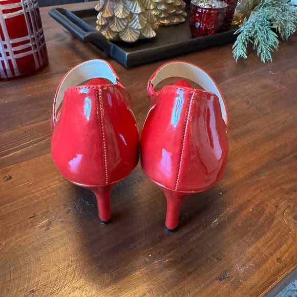 Darling and festive heels, perfect for the Christmas season! - Picture 3 of 5